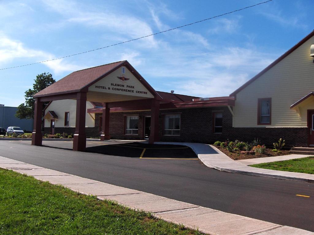 Slemon Park Hotel & Conference Centre Summerside Exterior foto